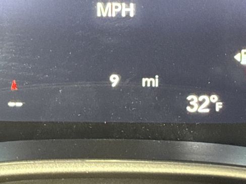 New 2026 Chrysler Pacifica Select image 17