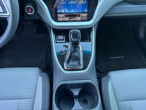 Used 2022 Subaru Outback Premium w/ Popular Package #1 image 8