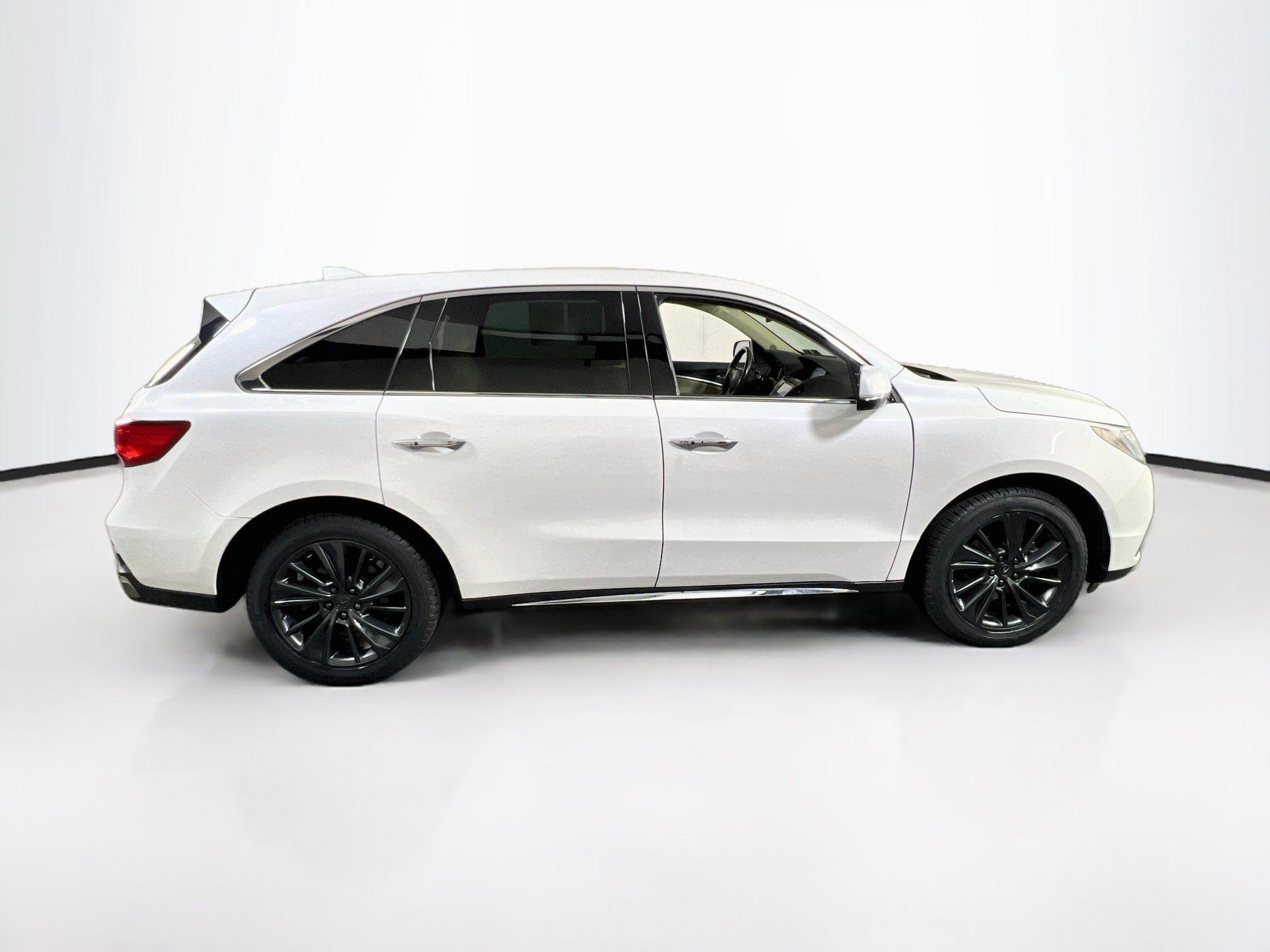 Used 2020 Acura MDX w/ Technology Package AWD/4WD image 4