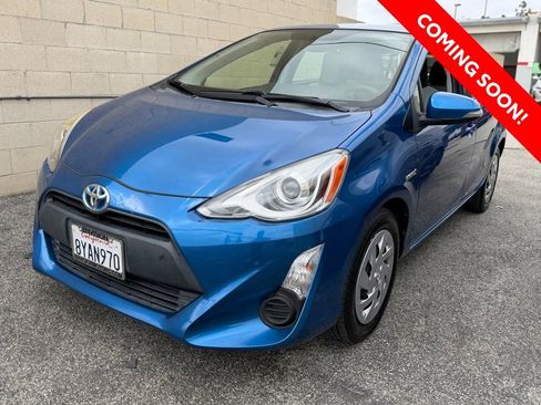 Certified 2016 Toyota Prius C One FWD image 3
