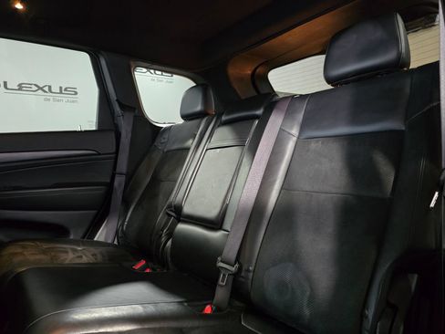 Used 2022 Jeep Grand Cherokee Laredo X RWD image 28