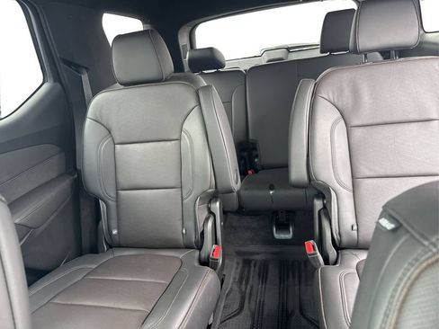 Used 2023 Chevrolet Traverse High Country w/ LPO, Floor Liner Package AWD/4WD image 10