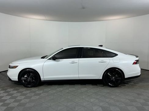 Used 2023 Honda Accord Sport image 8