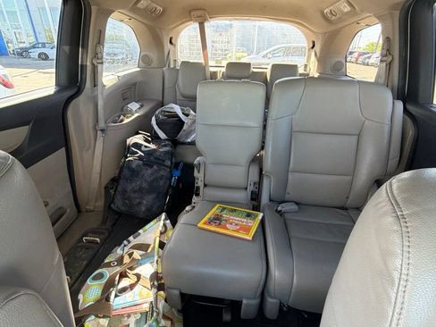 Used 2014 Honda Odyssey Touring Elite image 15