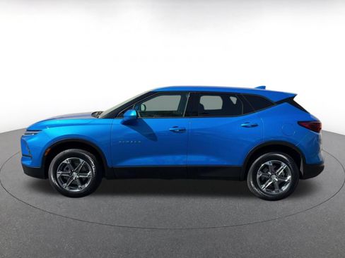 Used 2026 Chevrolet Blazer LT AWD/4WD image 9