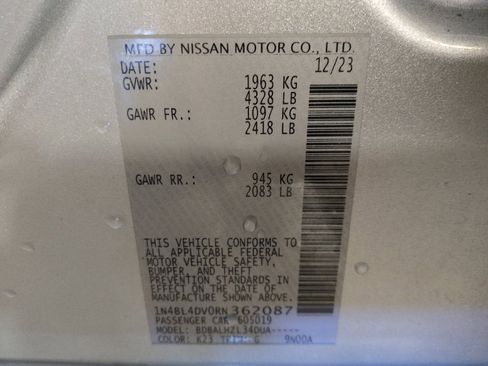 Used 2024 Nissan Altima 2.5 SV image 33