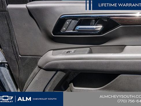 New 2025 Chevrolet Suburban Premier w/ Sun And Tow Package AWD/4WD image 46