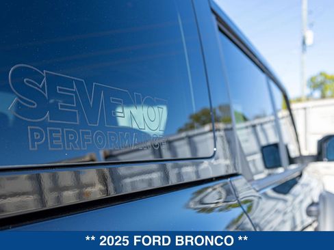 New 2025 Ford Bronco Badlands AWD/4WD image 18