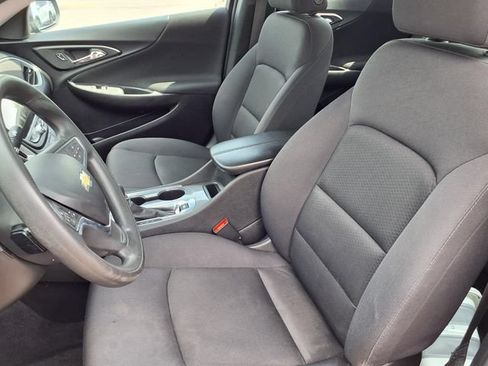 Used 2024 Chevrolet Malibu LT FWD image 3