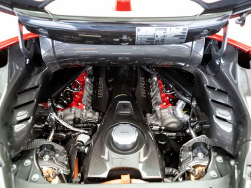 Used 2024 Ferrari SF90 Spider AWD/4WD image 28