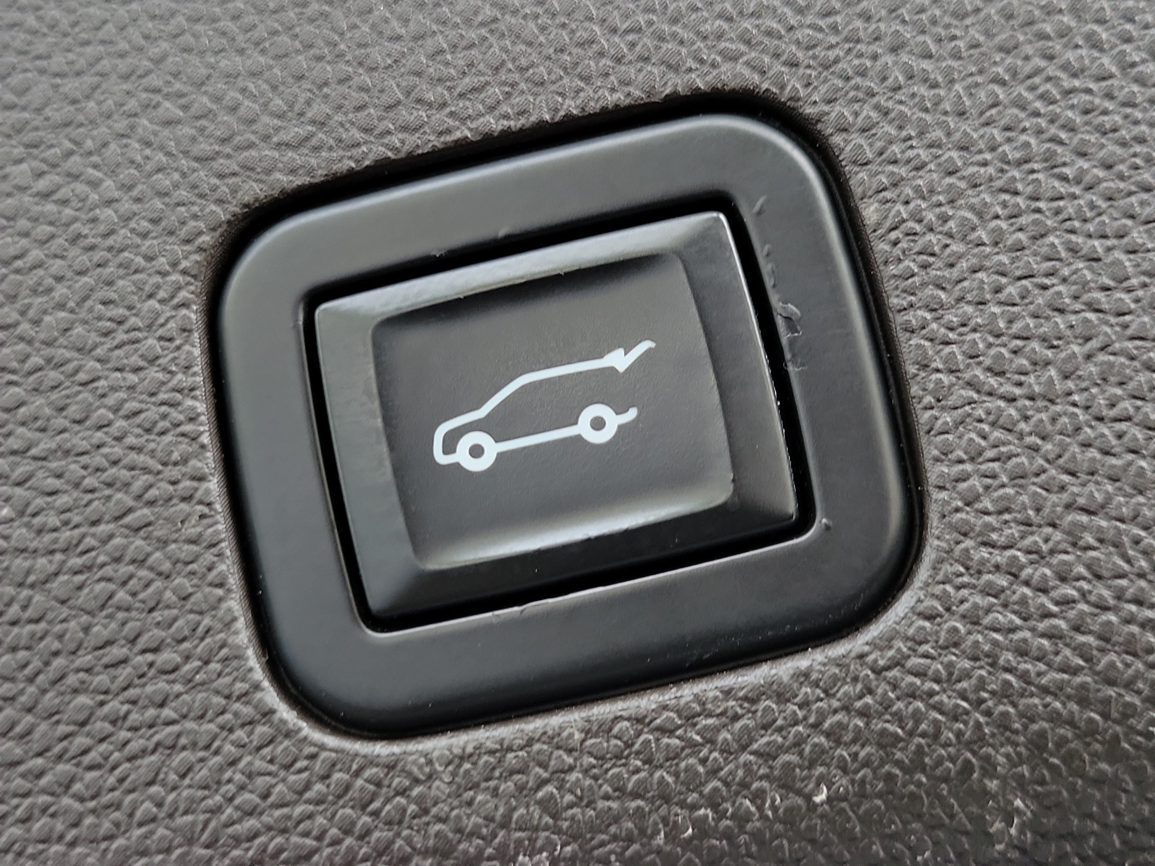 Used 2021 GMC Yukon XL SLT w/ SLT Luxury Plus Package AWD/4WD image 8