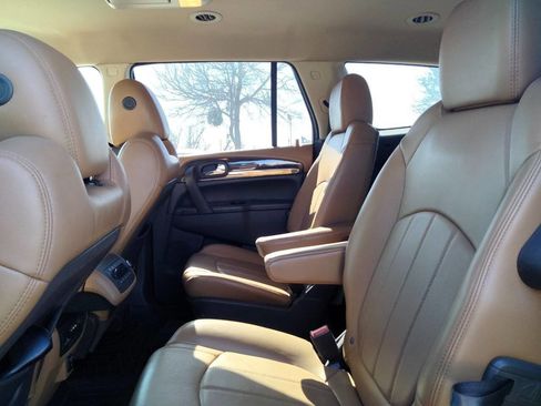 Used 2015 Buick Enclave Leather image 12