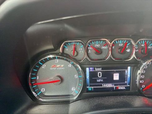 Used 2018 Chevrolet Silverado 1500 LT w/ All Star Edition image 12