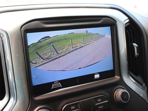 Used 2022 Chevrolet Silverado 1500 LT Trail Boss w/ Bed Protection Package AWD/4WD image 14