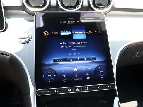 Used 2025 Mercedes-Benz C 300 4MATIC Sedan image 41