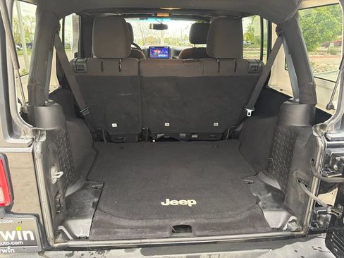 Used 2015 Jeep Wrangler Unlimited Sport w/ Quick Order Package 24S AWD/4WD image 25