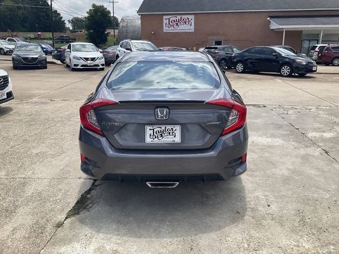 Used 2019 Honda Civic Sport image 4