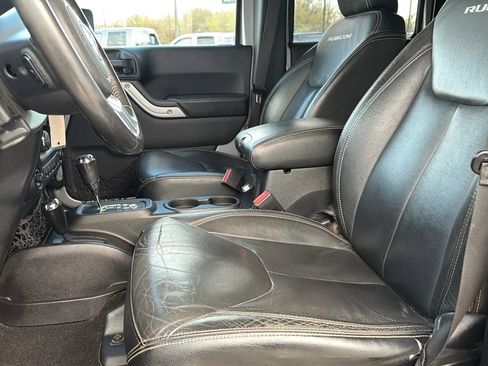 Used 2016 Jeep Wrangler Unlimited Rubicon image 62