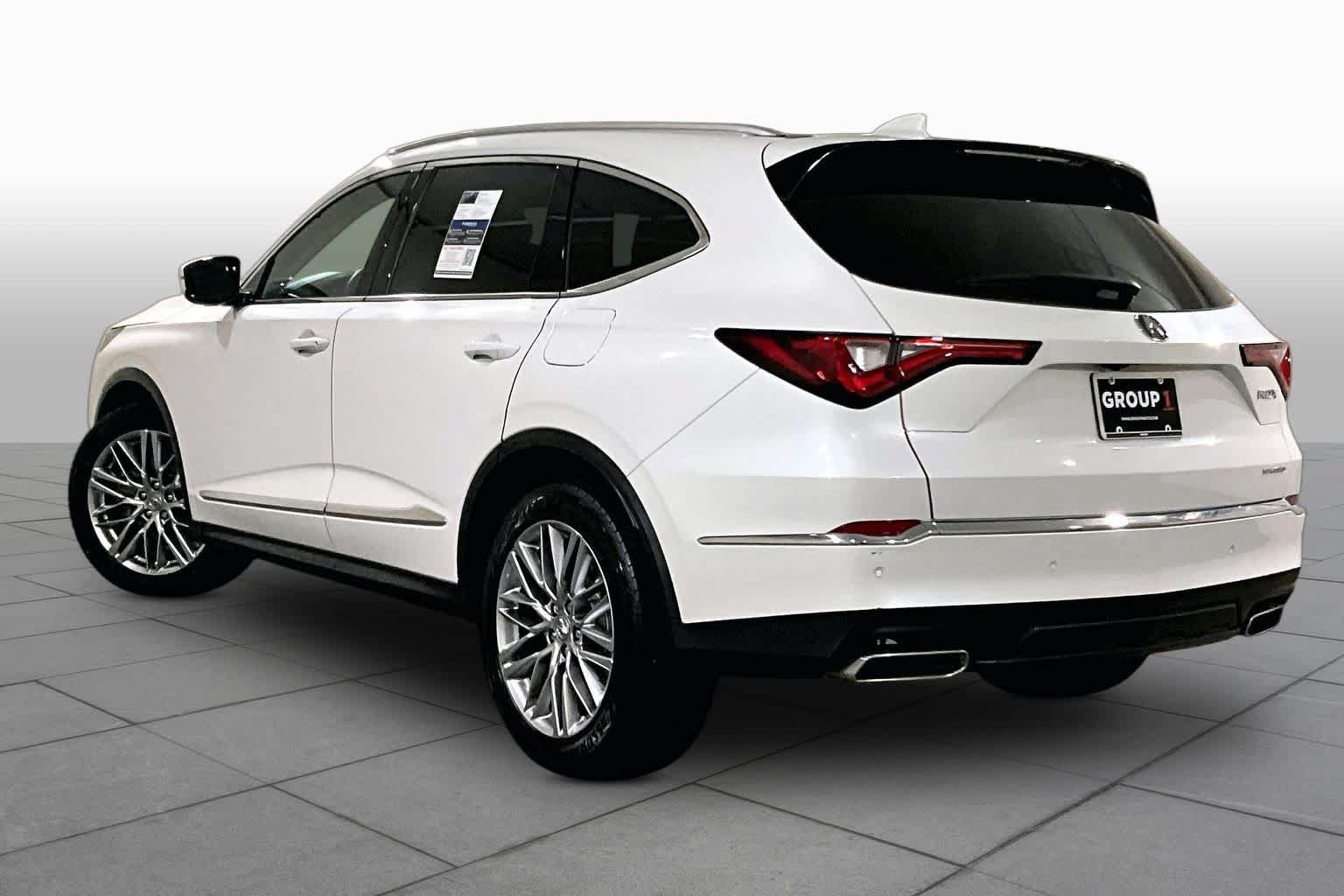 Used 2023 Acura MDX w/ Advance Package AWD/4WD image 11