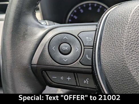 Used 2019 Toyota RAV4 XLE Premium FWD image 31