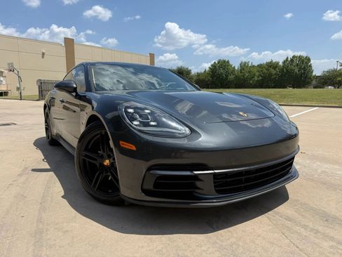 Used 2018 Porsche Panamera 4 AWD/4WD image 15