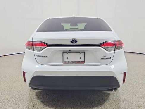 Used 2023 Toyota Corolla LE FWD image 6