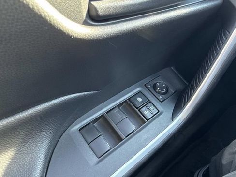 Used 2021 Toyota RAV4 LE image 37