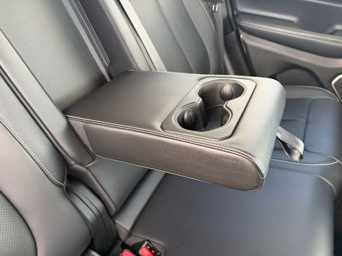 Used 2022 Jeep Grand Cherokee Limited w/ Luxury Tech Group II image 16