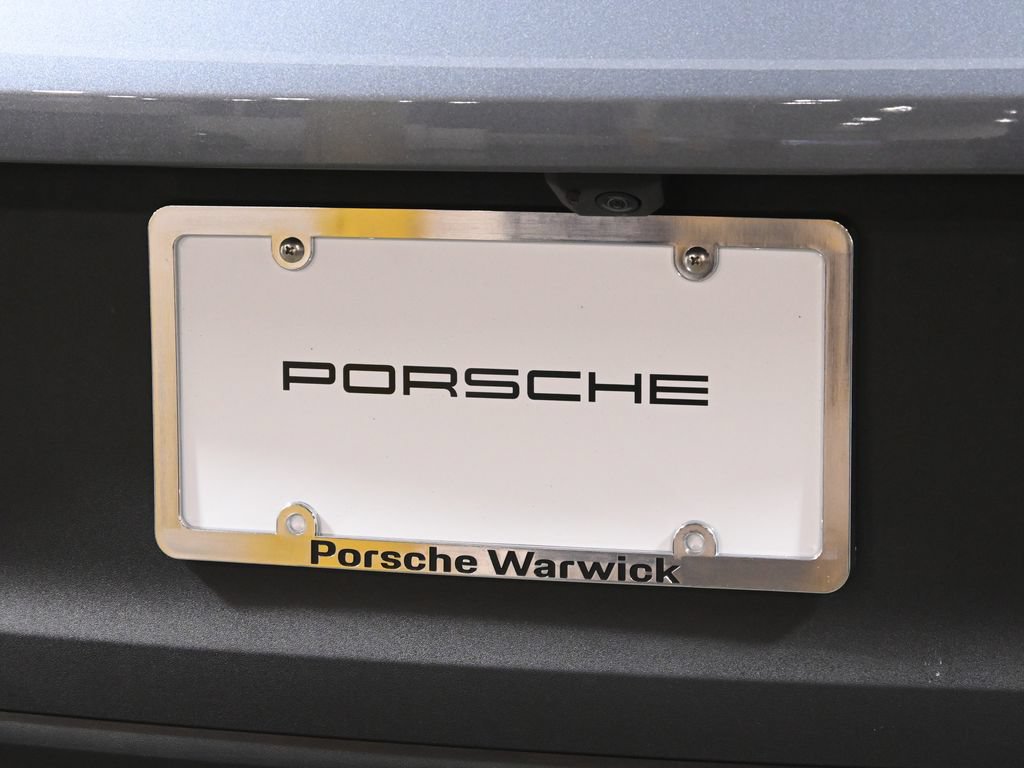 Used 2026 Porsche Cayenne AWD/4WD image 14
