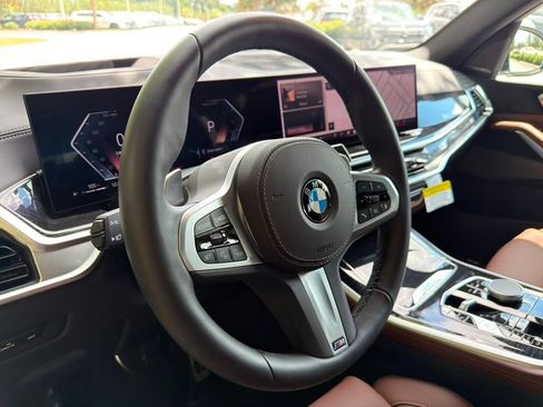 Used 2026 BMW X5 xDrive40i w/ M Sport Package AWD/4WD image 15