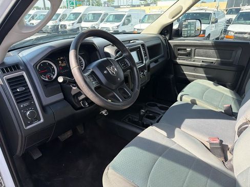 Used 2016 RAM 2500 Tradesman w/ Chrome Appearance Group AWD/4WD image 9