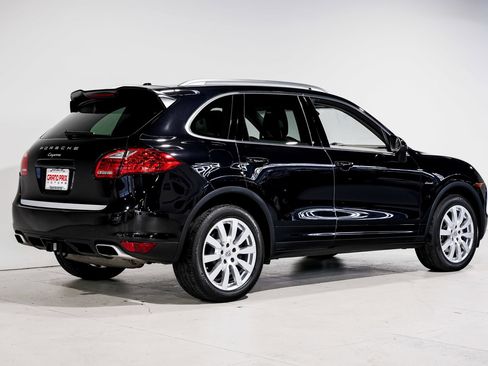 Used 2013 Porsche Cayenne Diesel AWD/4WD image 3