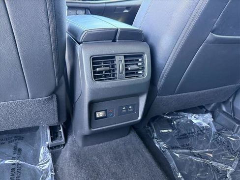Used 2023 Nissan Rogue SL w/ SL Premium Package FWD image 25