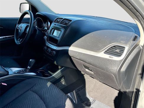 Used 2013 Dodge Journey SXT w/ Flexible Seating Group image 20