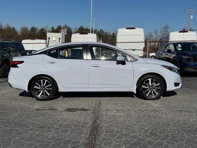 New 2025 Nissan Versa SV w/ Trunk Package
