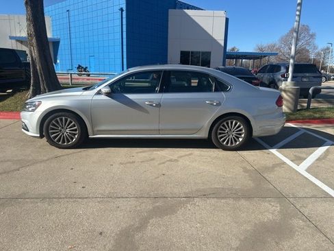 Used 2016 Volkswagen Passat 1.8T SE image 3