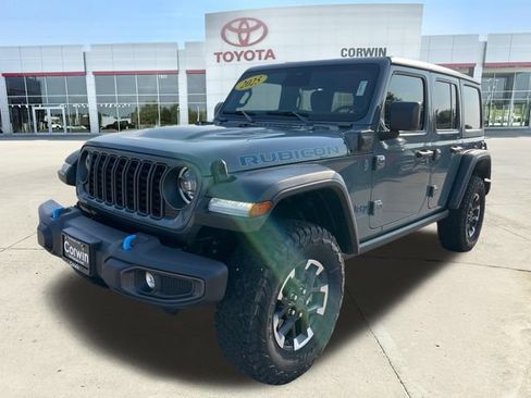 Used 2025 Jeep Wrangler Unlimited Rubicon 4xe w/ Safety Group AWD/4WD image 7