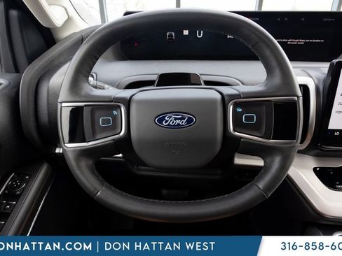 Used 2025 Ford Expedition Max Active AWD/4WD image 5