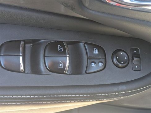 Used 2019 Nissan Murano SL w/ SL Technology Package image 12