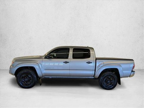 Used 2015 Toyota Tacoma PreRunner w/ SR5 Package RWD image 8