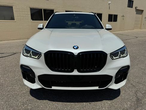 Used 2021 BMW X5 xDrive40i w/ M Sport Package AWD/4WD image 2