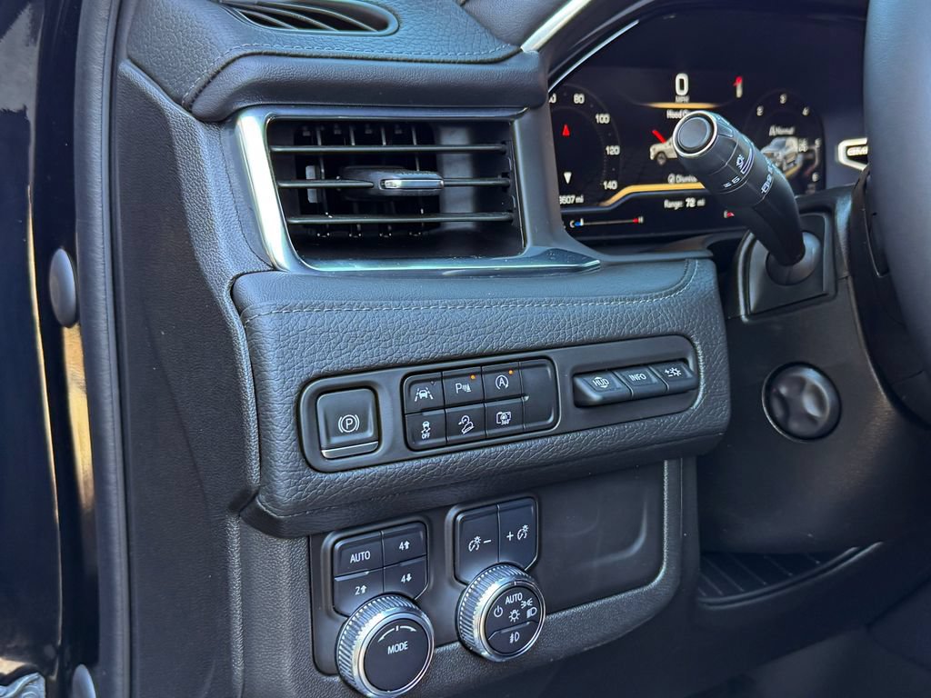 Used 2023 GMC Yukon Denali AWD/4WD image 20