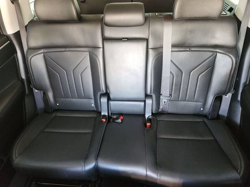 Used 2025 Hyundai Santa Fe SEL FWD image 25