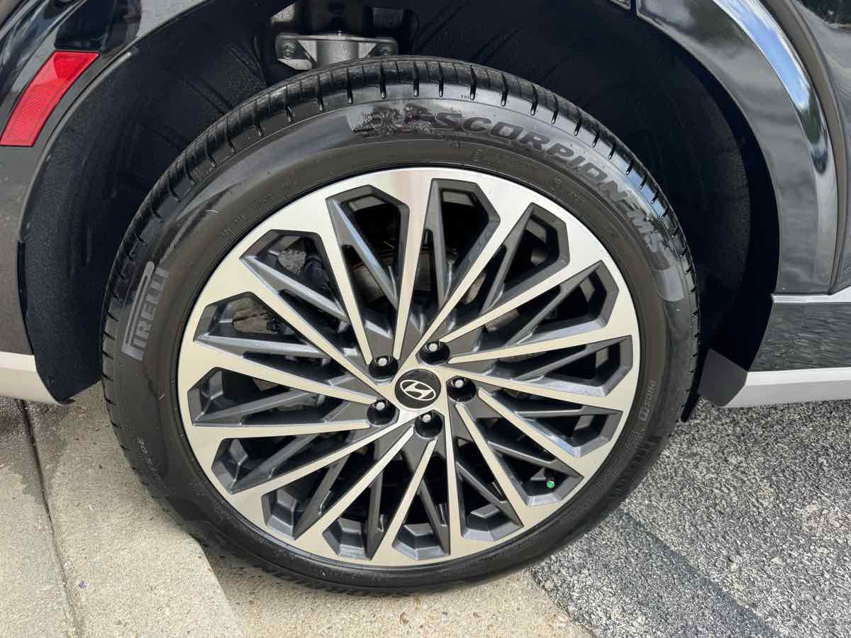 Used 2026 Hyundai Palisade Calligraphy AWD/4WD image 39