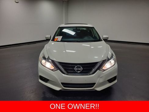 Used 2017 Nissan Altima 2.5 SV w/ Convenience Package image 2