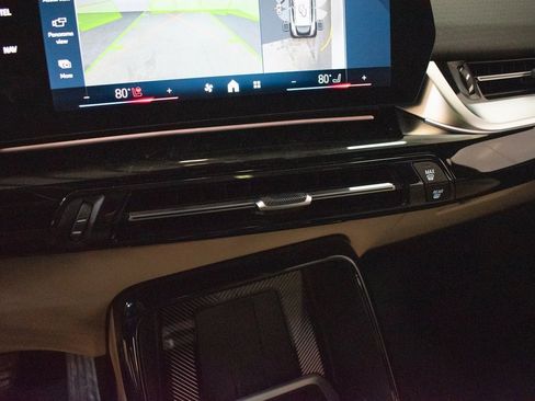 Certified 2025 BMW X2 xDrive28i w/ Premium Package image 17