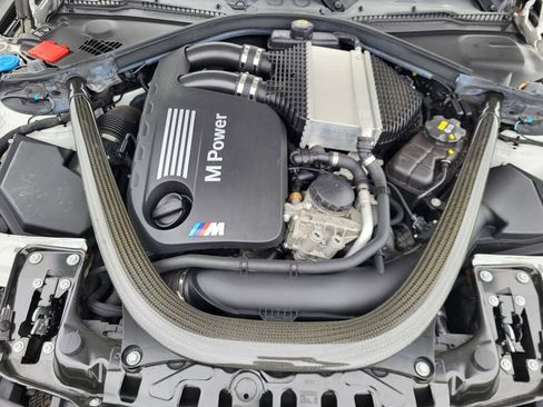 Used 2020 BMW M4 Convertible RWD image 10