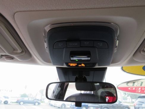 Certified 2023 Toyota Corolla LE image 28