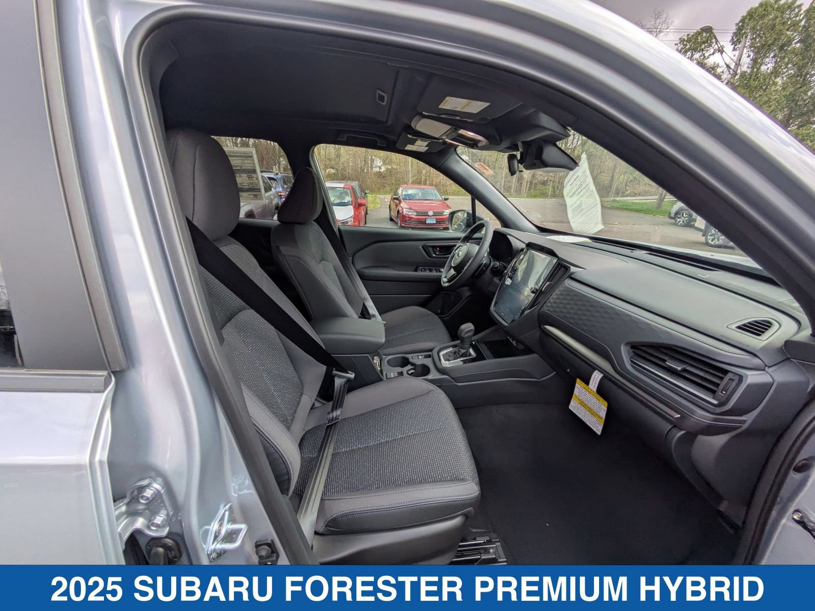 Certified 2025 Subaru Forester Premium AWD/4WD image 36