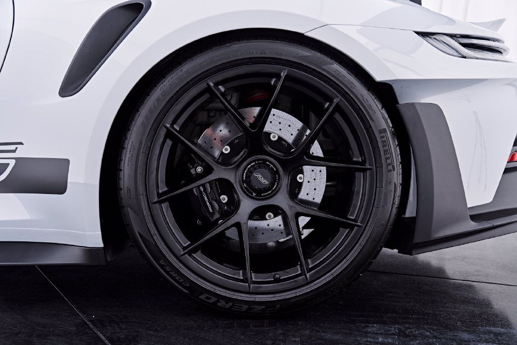 Used 2025 Porsche 911 GT3 RS RWD image 33